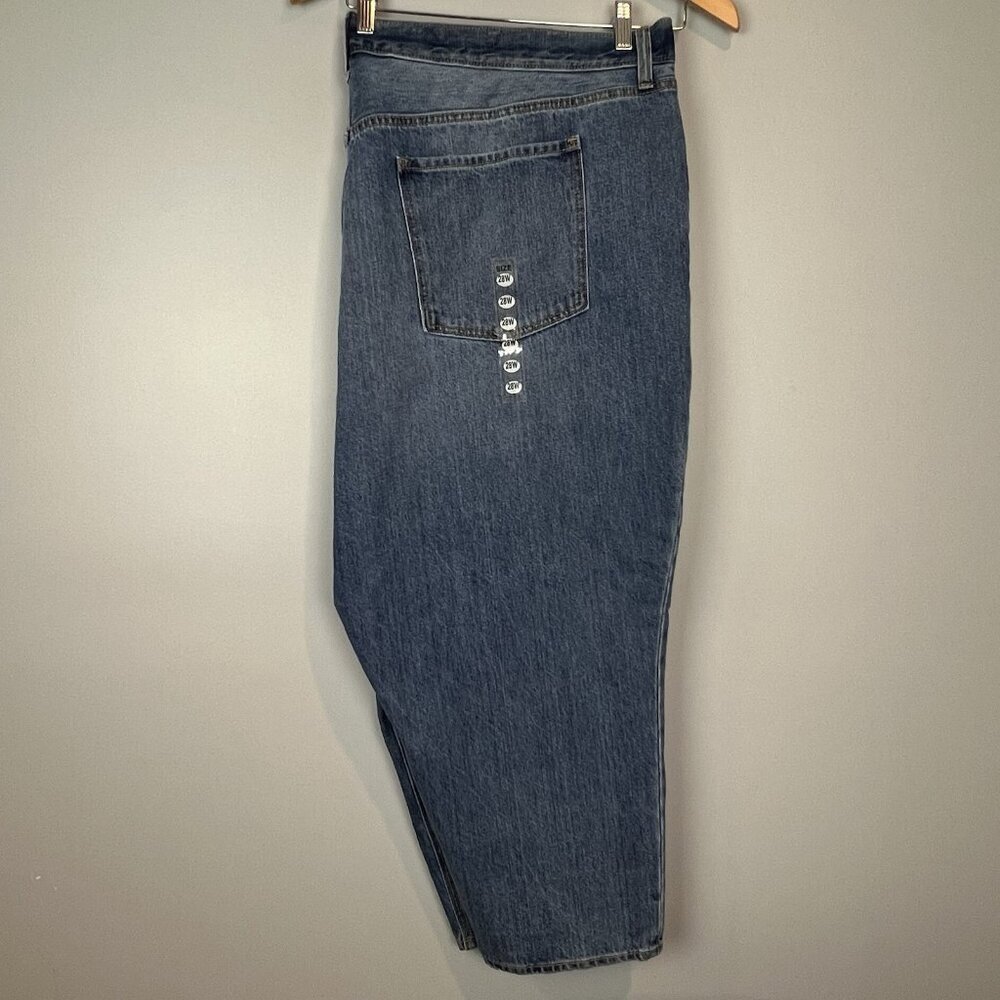 Old Navy High Rise Slouchy Taper Distressed Jeans Size 28W with 25" Inseam NWOT
